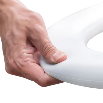 Assento Sanitário Oval Almofadado com Tampo Brilhante Branco – Astra